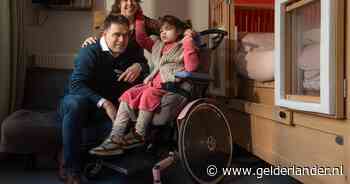 Een rolstoelbusje voor Mattianne, zodat ze in dít leven rechtop kan blijven zitten