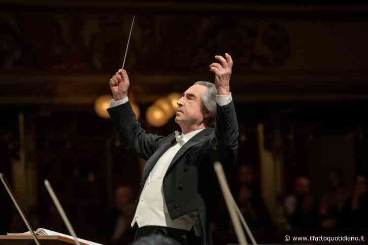 “Mi sento un padre in pectore dei Wiener Philharmoniker”: il maestro Riccardo Muti festeggia al Teatro alla Scala 50 anni ininterrotti sul podio