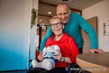 Roger krijgt van zijn Marie-Lou een volle cafetaria cadeau in ‘De Droomfabriek’: “Hoe ik dat maandenlang kon verzwijgen, is me een raadsel”