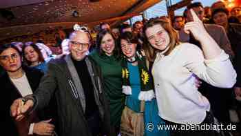 Wahlparty im Jupiter: Grüne sehen sich als Gewinner der Ampel-Parteien