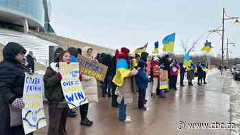 Hundreds rally in Winnipeg marking 3rd anniversary of Russia's invasion of Ukraine