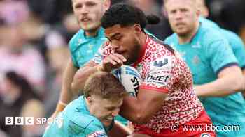 Late tries help Leigh see off Huddersfield
