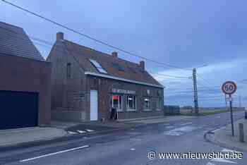 Man vannacht in kritieke toestand aangetroffen bij kruispunt in Passendale, politie start onderzoek