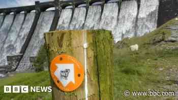 Mystery of body in wetsuit found in reservoir puzzles police