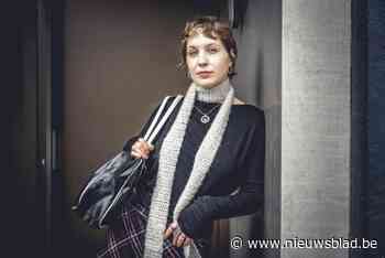 Kaat Van Stralen scoort een hit met ‘Stop met wenen’: “Waarom zouden we enkel tégen onze gevoelens moeten vechten?”