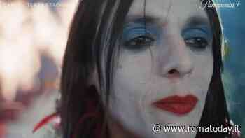 Lucio Corsi vince il Sanremo presentato da Carlo Verdone: il video inedito