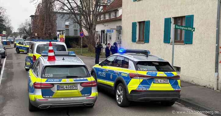 Mann randaliert mit Waffe in Hotel am Bodensee – Festnahme