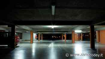 Scomparso da casa viene trovato morto nel parcheggio del centro commerciale