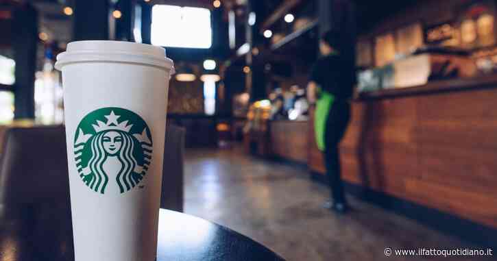 Starbucks taglierà 1.100 posti: i dipendenti licenziati lo scopriranno in smart working