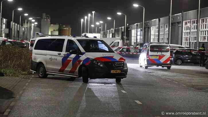 Gewapende overval op loods, gemaskerde mannen stelen spullen en vluchten