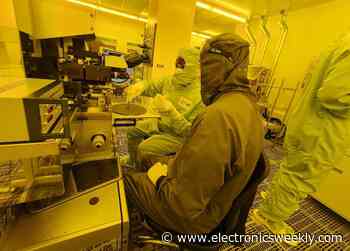 UK PhD students learn cleanroom skills at Swansea University CISM