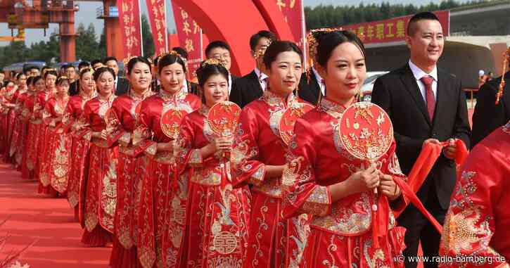 Heirat oder Kündigung: Firma in China sorgt für Empörung