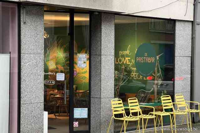 Inbrekers stelen spaarvarkentje met fooien in Pastabar: “De schade was groter dan de buit”