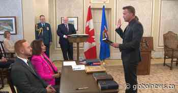 Alberta’s infrastructure minister resigns over procurement concerns