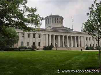 Voter registration language removed from Ohio transportation budget