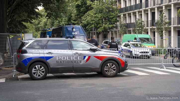 American tourist arrested in Paris after allegedly throwing newborn baby out of hotel window: reports