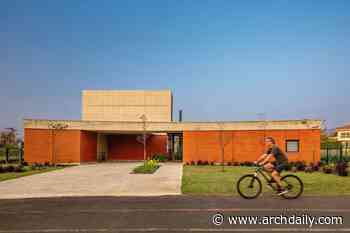 Japi House / UNA Barbara e Valentim