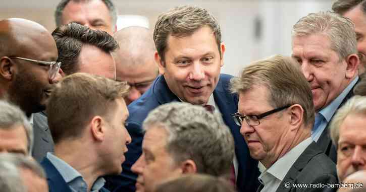 Klingbeil warnt Union vor Indiskretion in Gesprächen