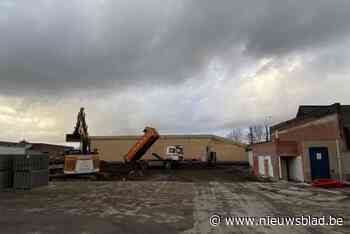 Voormalige drinkshop van Select maakt plaats voor 40 parkeerplaatsen