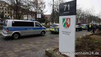 Schüsse vor Landgericht in Bielefeld: Person lebensgefährlich verletzt – Polizei schnappt Tatverdächtigen