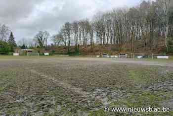 Oppositie plaatst slechte staat voetbalveld op agenda gemeenteraad