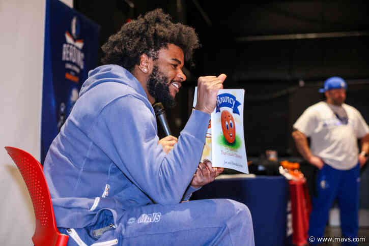 Jaden Hardy Hits the Books During Whataburger Reading Challenge