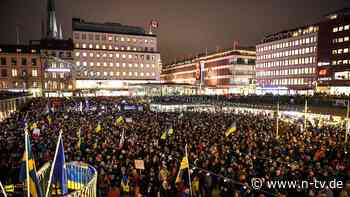 Drei Jahre Krieg in der Ukraine: Schweden und Finnland: Sicherheitspolitische Kehrtwende im Norden