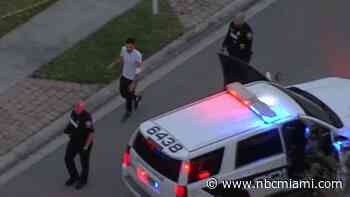 Man stabbed mother, service worker with machete at Pembroke Pines home: Police