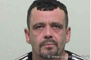 Houghton thug who threatened ex-partner caught on her shed roof after being tracked on Find My iPhone