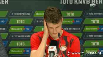 Journalisten schrikken op persconferentie van Guus Til