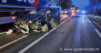 N18 volledig afgesloten na botsing tussen meerdere auto’s, schade groot