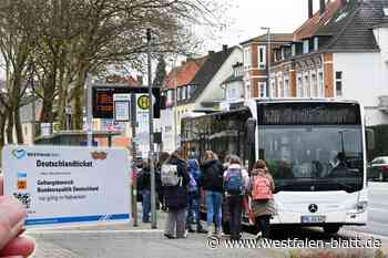 Deutschlandticket: Paderborner Verwaltung verschont Eltern