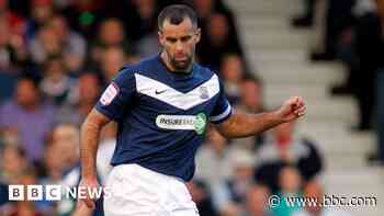 Funds raised for benches to honour Barker