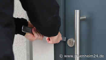 Wohnungstür in Altötting gestohlen - Polizei sucht Zeugen