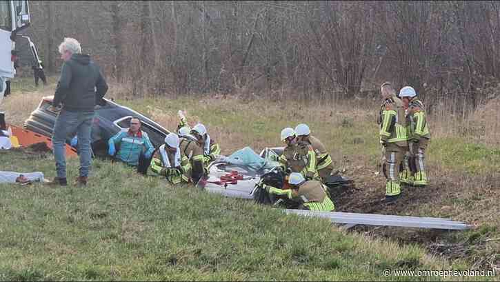 Flevoland - Nieuwsoverzicht 27/02 | Aanhouding na zwaar ongeval • Ziekenhuis stopt met gratis koffie
