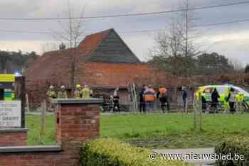 Man (66) met scootmobiel komt in gracht terecht aan omleidingsweg: slachtoffer in kritieke toestand