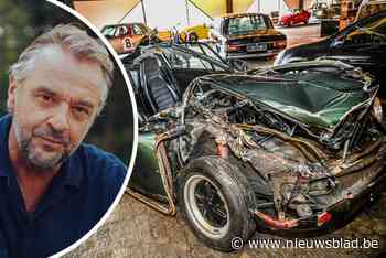 Gecrashte Porsche van Tom Waes geveild voor 42.920 euro: “Veilingkosten van 5.920 euro gaan naar het goede doel”