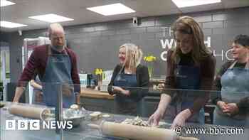 Royal bake-off as William and Kate make Welsh cakes