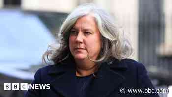 Transport minister 'not a flight-shaming eco warrior'