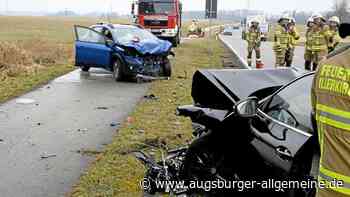 Hubschrauber nach Unfall im Einsatz: Zwei Schwerverletzte bei Frontalcrash