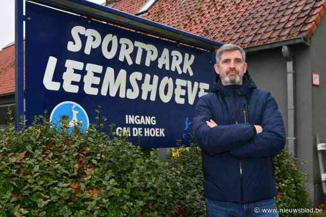 Bezoek aan Zwarte Leeuw roept nog altijd leuke herinneringen op bij KFC Turnhout-coach Paul Franken: “Trainen deden we op zwarte grond, er stond geen sprietje gras op het veld”