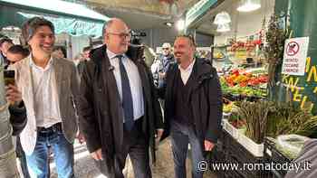 Gualtieri al mercato di Ponte Milvio. Consegnate le chiavi per l’apertura di 18 box