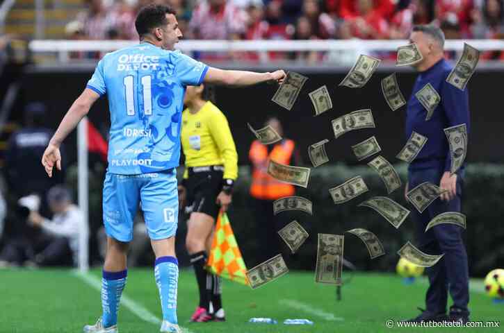 Luego de su renovación con Pachuca, Oussama Idrissi todavía está en la puerta de salida