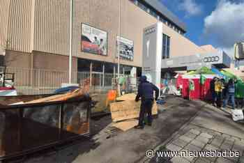 Werknemers Audi Brussels nemen spontaan afscheid van elkaar op laatste productiedag