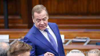 Trump schmeißt Selenskyj raus: Putin-Scherge feiert „brutale Standpauke“ gegen „Kokain-Clown“