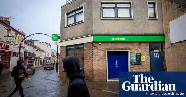 UK faces youth jobs crisis as number of ‘neets’ rises to almost 1m