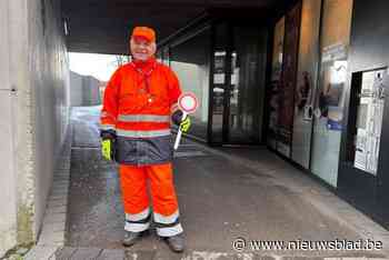 Christian (65) kon gevaarlijke situatie niet langer aanzien en bood zich aan als opzichter: “Het voelt goed om mensen te helpen”
