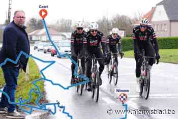 “Iedereen die ons herkent, dat is typisch Vlaanderen”: onze man reed het parcours van de Omloop het Nieuwsblad af, waar je gewoon met renners op de koffie kunt