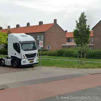 Marjolein Deraoui start actie voor BuurtAED hoek Edelweisslaan en Scheidingslaan