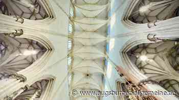 Großbaustelle Ulmer Münster: Riesiges Baugerüst reicht bis unter die Decke